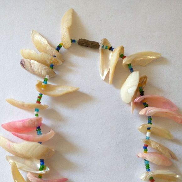 Vtg 80s Pastel Shell Necklace Chunky Mother Of Pearl Seashell Beach Coastal. - Picture 10 of 16